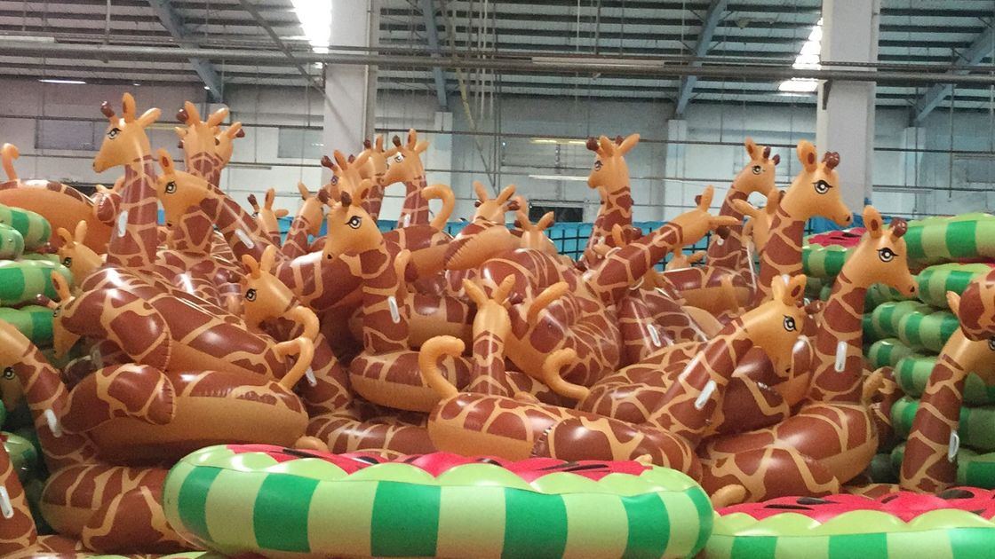 Bagno gonfiabile Giraffa Piscina 0,32 mm Decorazione galleggiante Piscina gonfiabile gigante