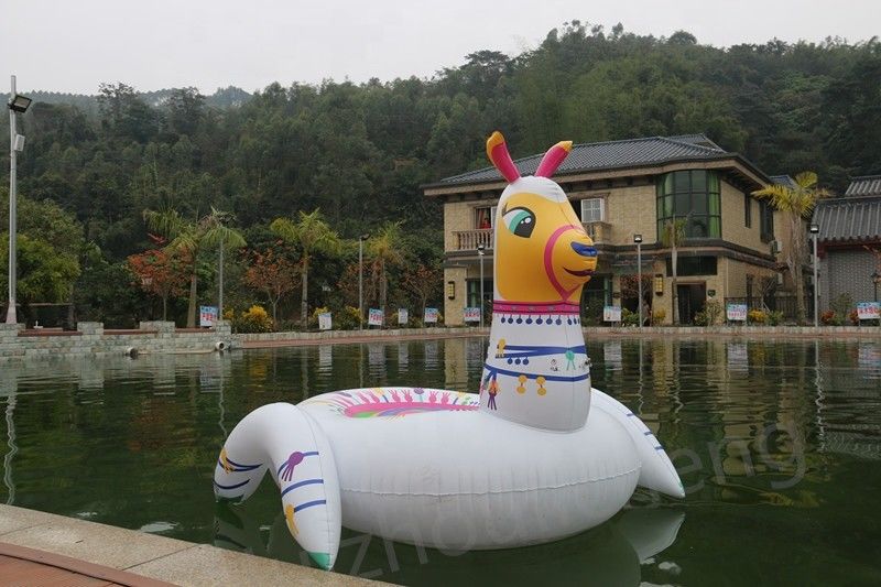 Alpaca adulta realistica piscina gonfiabile galleggiante lama giochi di piscina per festa